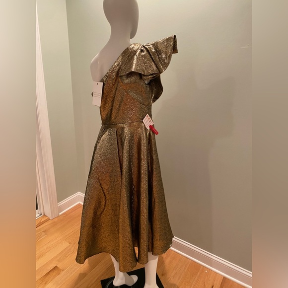 Mac Duggal Asymmetric Metallic Tea-Length Dress. Size 0 and 12 - Picture 10 of 13